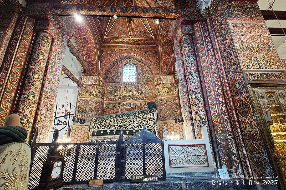 【土耳其蜜月旅遊】Mevlana Museum 梅夫拉那博物館｜孔亞必訪景點，旋轉舞發源地與象徵精神權威的石棺頭巾。土耳其景點