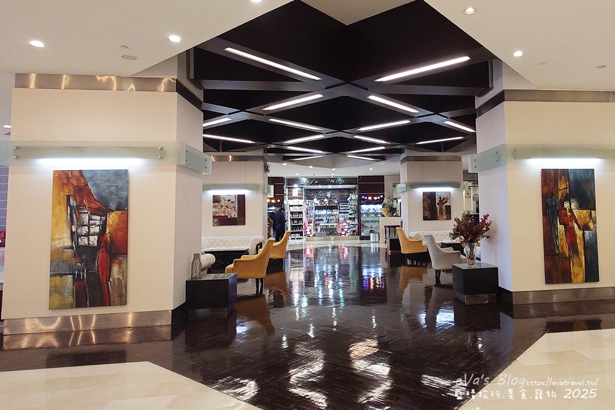 【土耳其蜜月旅遊】Grand Hotel Konya 科尼亞大飯店｜舒適房型與自助餐體驗＋落地窗城市景觀。土耳其住宿