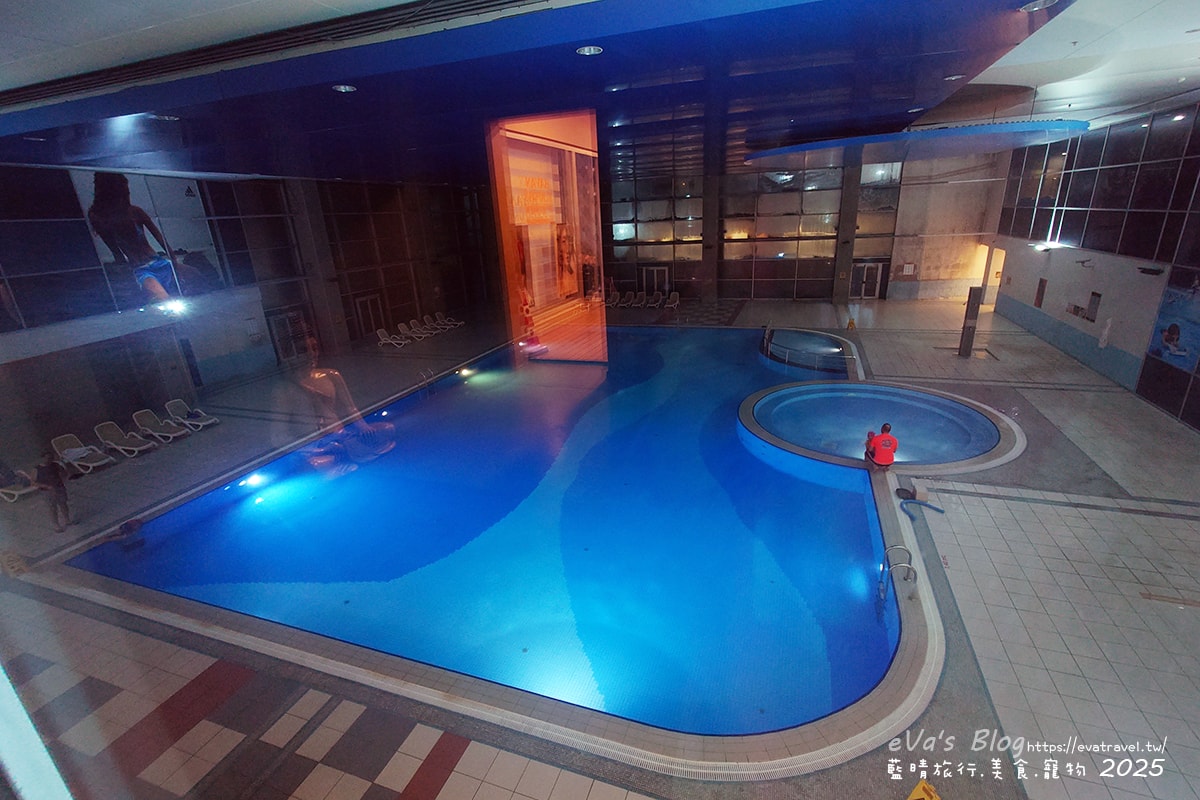 【土耳其蜜月旅遊】Grand Hotel Konya 科尼亞大飯店｜舒適房型與自助餐體驗＋落地窗城市景觀。土耳其住宿