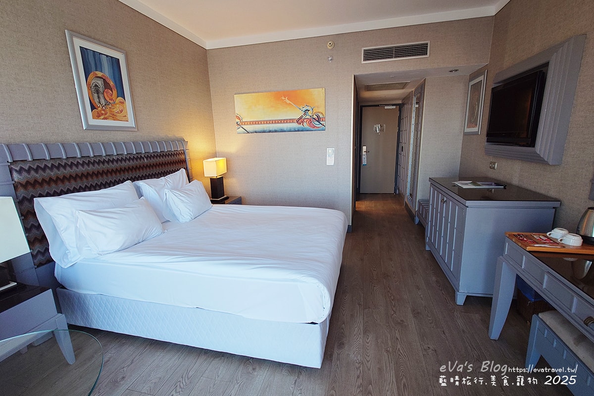 【土耳其蜜月旅遊】Grand Hotel Konya 科尼亞大飯店｜舒適房型與自助餐體驗＋落地窗城市景觀。土耳其住宿