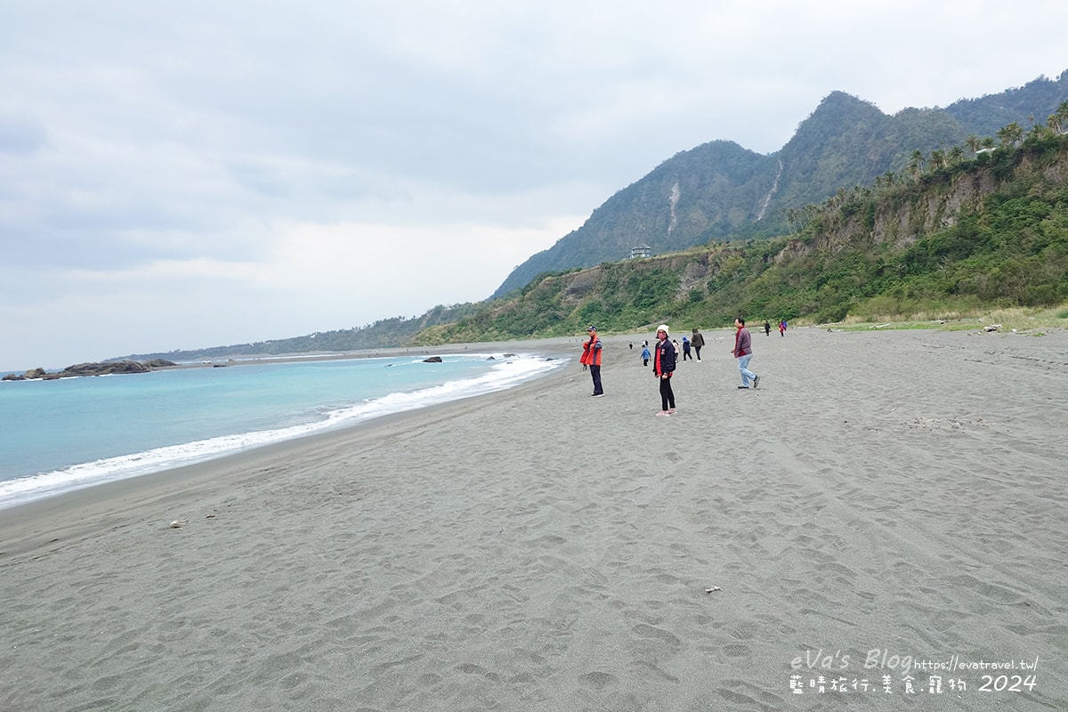 【台東景點】金樽陸連島｜免費貓洞秘境，一望太平洋海景的打卡景點。台東寵物友善景點
