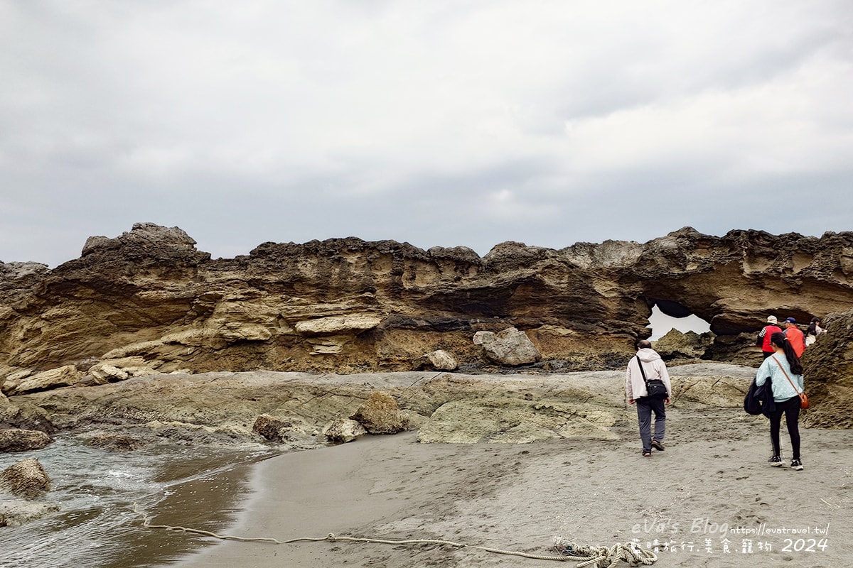 【台東景點】金樽陸連島｜免費貓洞秘境，一望太平洋海景的打卡景點。台東寵物友善景點