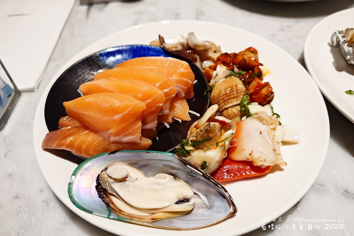 【台中李方艾美】新食譜全日餐廳自助式午餐｜多國料理＋紅白酒、生啤酒無限暢飲。台中吃到飽