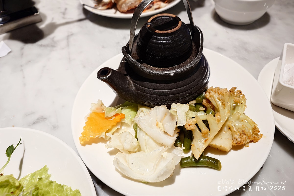 【台中李方艾美】新食譜全日餐廳自助式午餐｜多國料理＋紅白酒、生啤酒無限暢飲。台中吃到飽