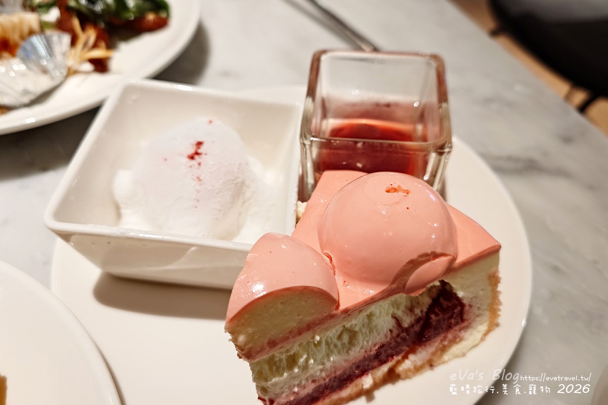 【台中李方艾美】新食譜全日餐廳自助式午餐｜多國料理＋紅白酒、生啤酒無限暢飲。台中吃到飽