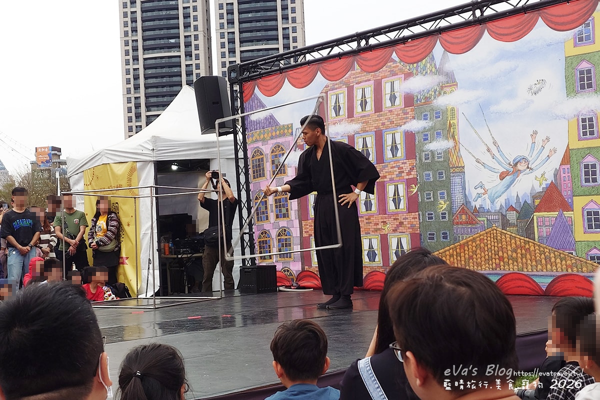 【新春連假限定】台中文心森林公園｜2026台中FOCASA幾米馬戲樂園《幾米男孩的100次勇敢》演出、市集與裝置藝術紀錄。台中免費活動