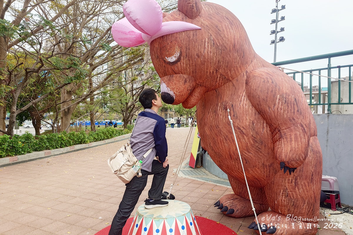 【新春連假限定】台中文心森林公園｜2026台中FOCASA幾米馬戲樂園《幾米男孩的100次勇敢》演出、市集與裝置藝術紀錄。台中免費活動