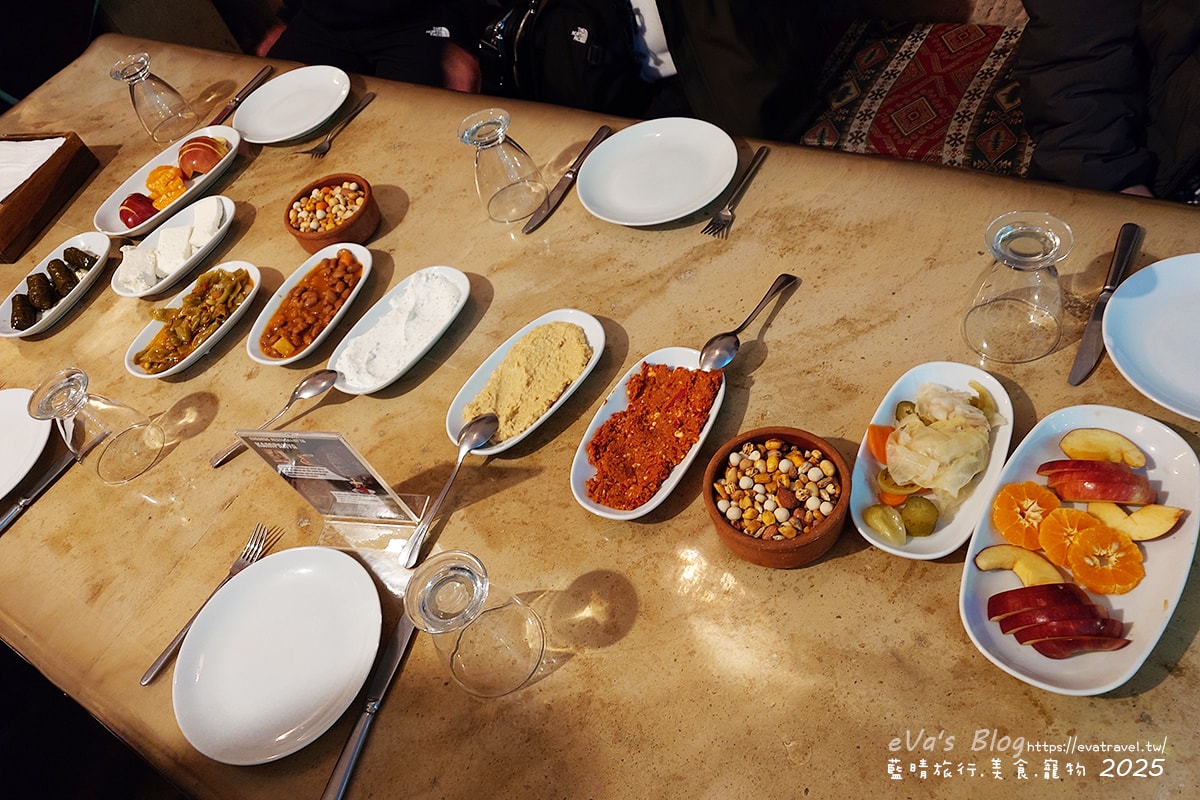 【土耳其蜜月旅遊】Evranos Restaurant 洞穴餐廳｜土耳其之夜 Turkish Night 表演＋午餐體驗。土耳其餐廳