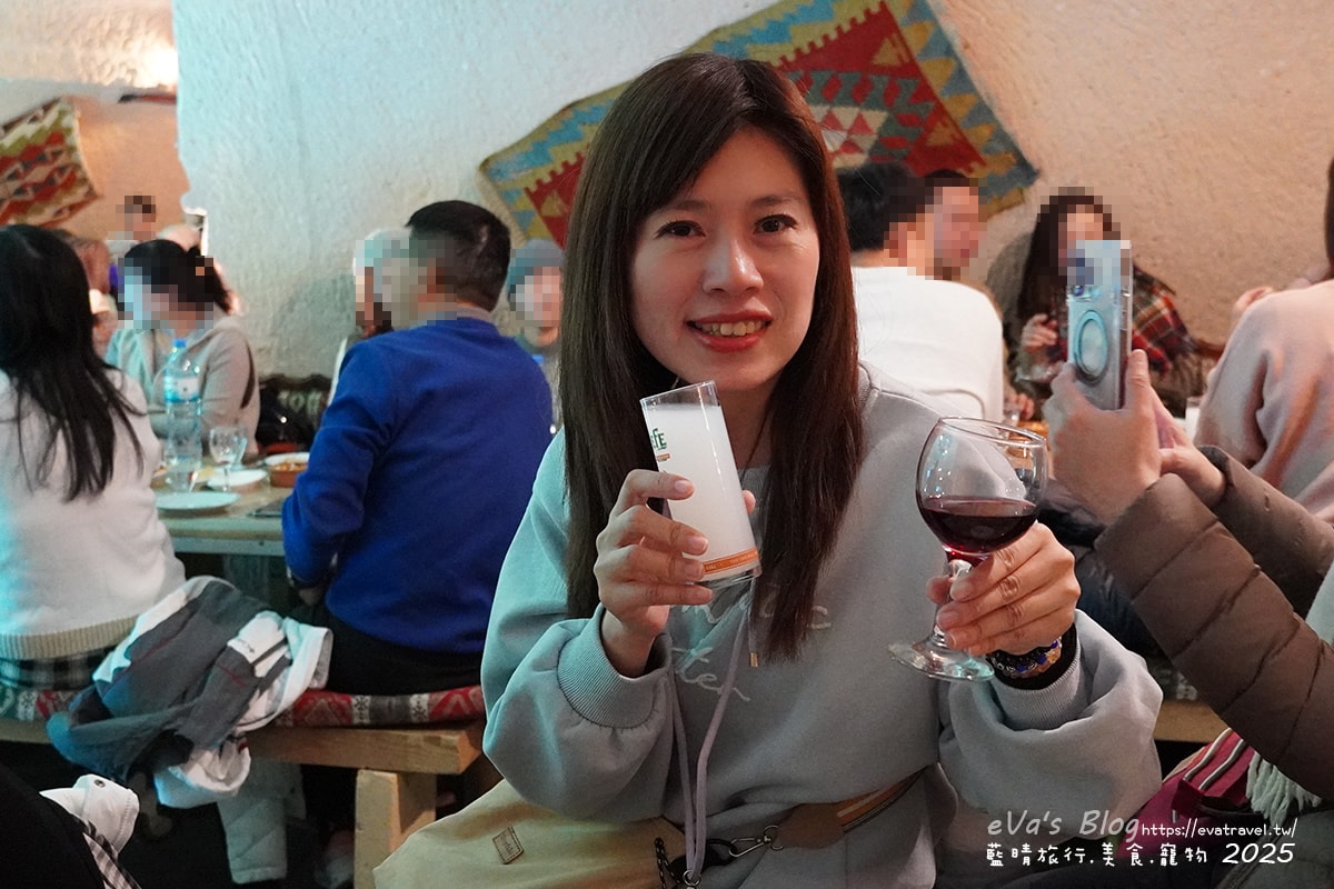 【土耳其蜜月旅遊】Evranos Restaurant 洞穴餐廳｜土耳其之夜 Turkish Night 表演＋午餐體驗。土耳其餐廳