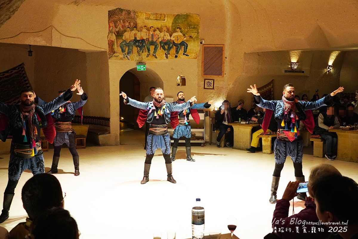 【土耳其蜜月旅遊】Evranos Restaurant 洞穴餐廳｜土耳其之夜 Turkish Night 表演＋午餐體驗。土耳其餐廳