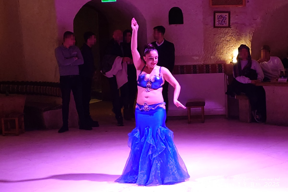 【土耳其蜜月旅遊】Evranos Restaurant 洞穴餐廳｜土耳其之夜 Turkish Night 表演＋午餐體驗。土耳其餐廳