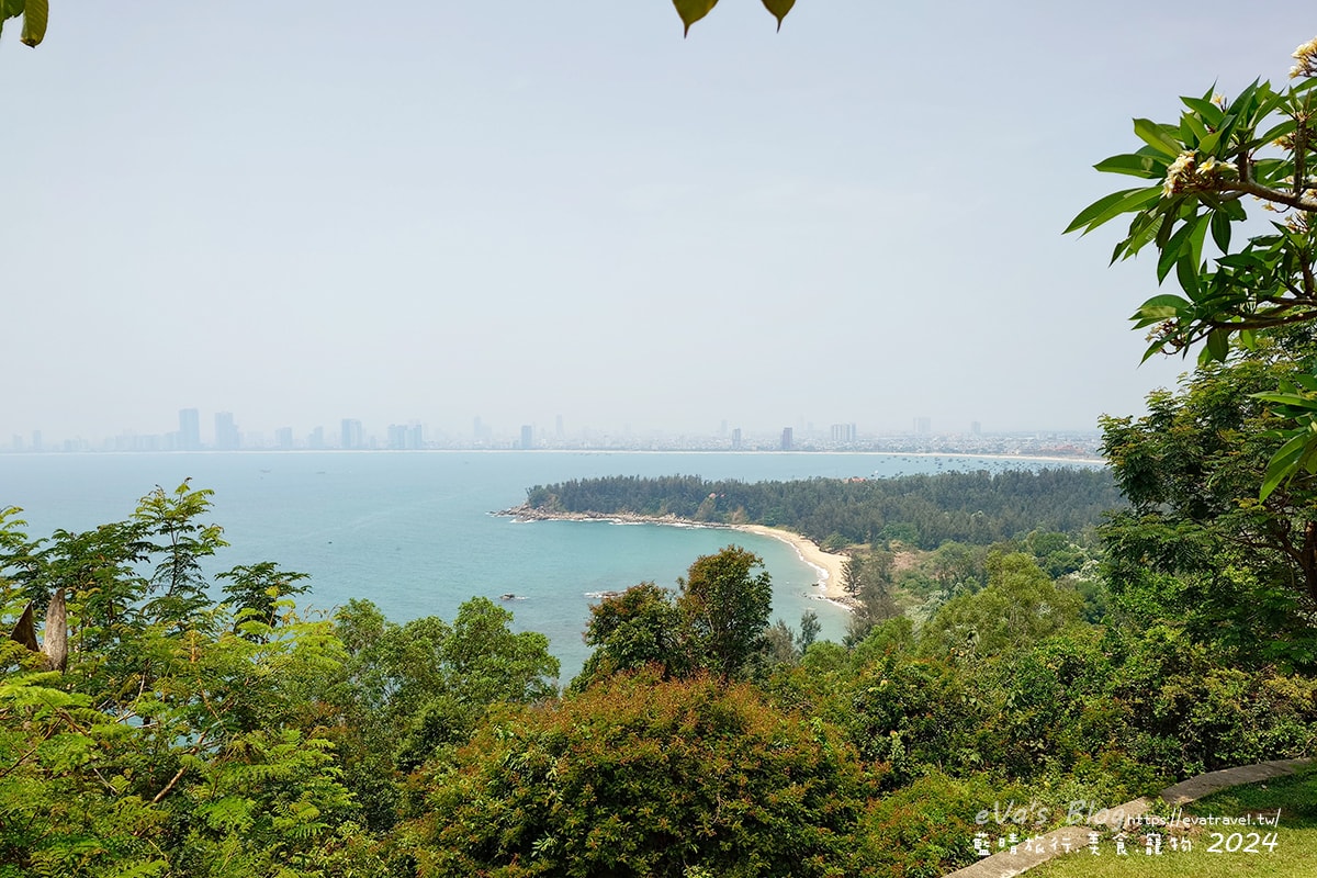 【越南旅遊】Chùa Linh Ứng 山茶半島靈應寺｜峴港最有名靈應寺、純白觀音像與美溪沙灘海岸線景觀。越南景點