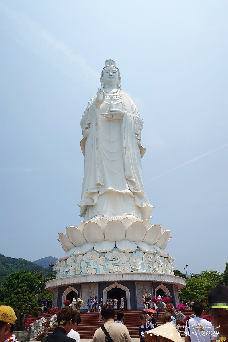 【越南旅遊】Chùa Linh Ứng 山茶半島靈應寺｜峴港最有名靈應寺、純白觀音像與美溪沙灘海岸線景觀。越南景點