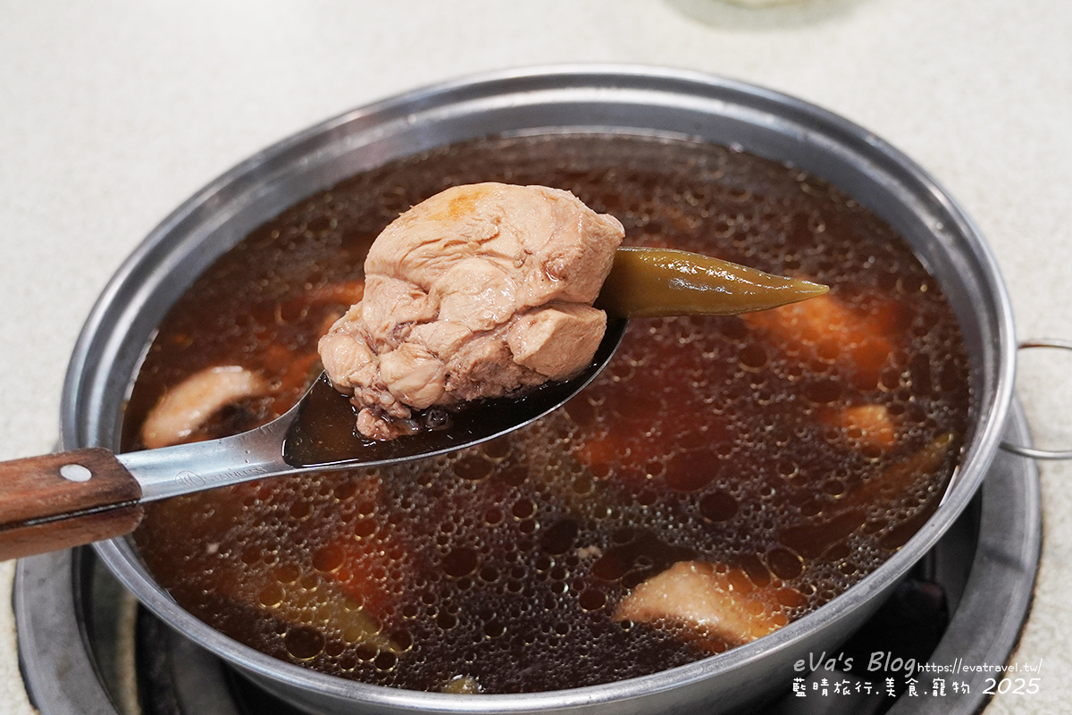 【高雄土雞城】雷達壹品土雞城｜高雄土雞料理、土雞湯與家常熱炒，景觀平台可看夕陽夜景。高雄寵物友善餐廳