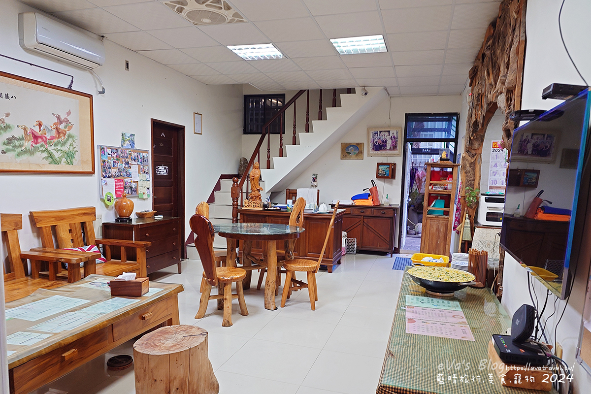 【台東民宿】東金溫泉民宿｜原住民風味搖搖飯、充滿人情味的放鬆小民宿，還能泡半露天溫泉。台東寵物友善民宿