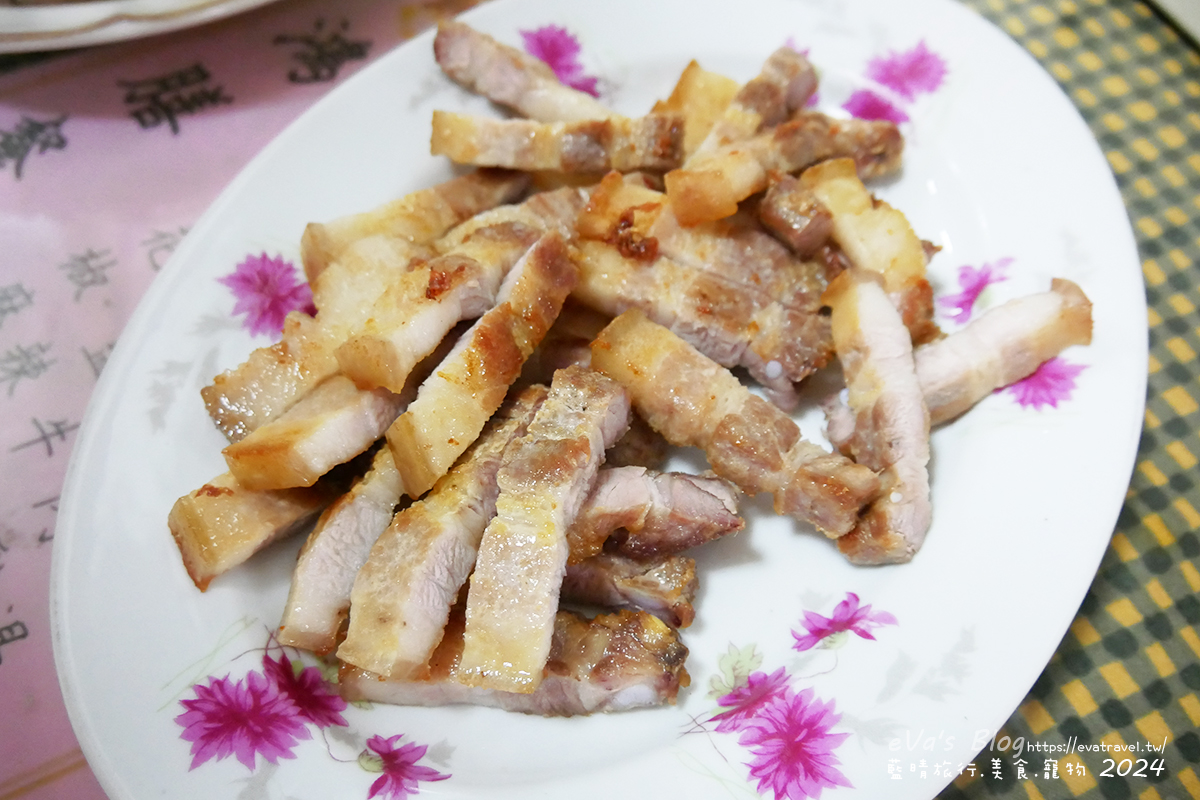 東金溫泉民宿早餐鹹豬肉特寫，帶有原住民風味料理特色