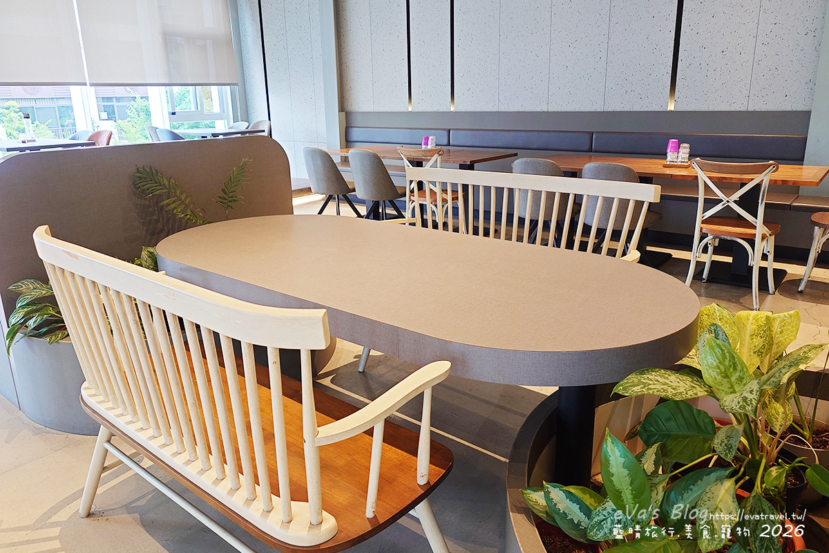 【台中餐廳】白貓散步 Gatto Bianco｜義大利麵、燉飯、早午餐與輕食一次滿足，享受療癒愜意的慢步調時光。台中寵物友善餐廳
