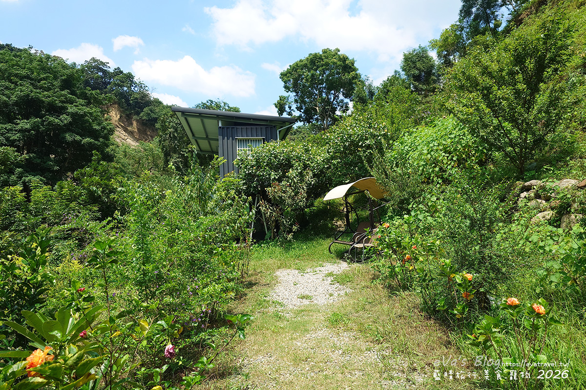 【台中太平美食】草本光農場｜藏身山林的溫馨私廚，在綠意環繞中享受慢步調餐食。台中寵物友善餐廳