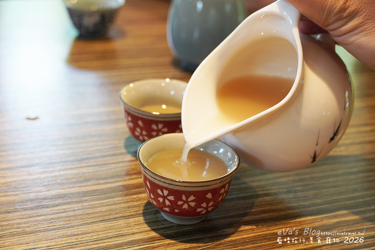 【台中太平美食】草本光農場｜藏身山林的溫馨私廚，在綠意環繞中享受慢步調餐食。台中寵物友善餐廳