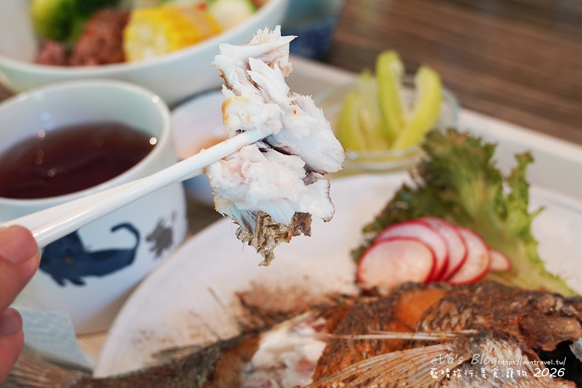 【台中太平美食】草本光農場｜藏身山林的溫馨私廚，在綠意環繞中享受慢步調餐食。台中寵物友善餐廳