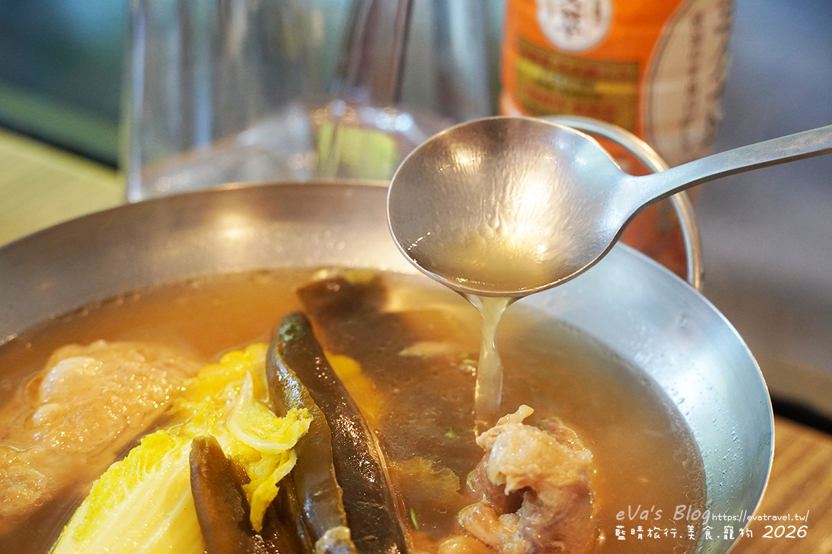 【台中太平美食】草本光農場｜藏身山林的溫馨私廚，在綠意環繞中享受慢步調餐食。台中寵物友善餐廳