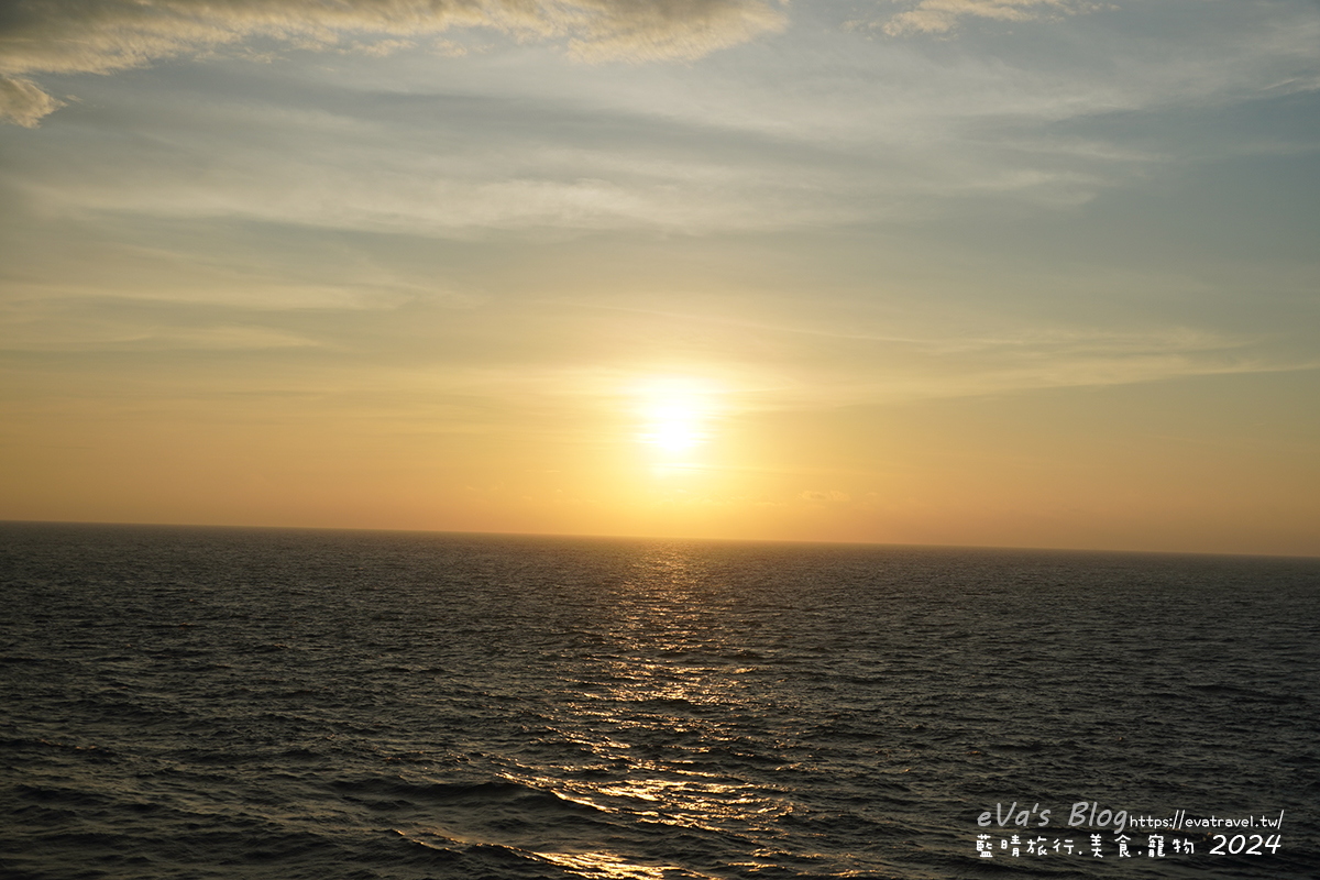 【小琉球景點】小琉球落日亭|欣賞夕陽染上海面的金色光影,見證日落餘暉三部曲。小琉球旅行 - 第5張圖 【小琉球景點】小琉球落日亭|欣賞夕陽染上海面的金色光影,見證日落餘暉三部曲。小琉球旅行