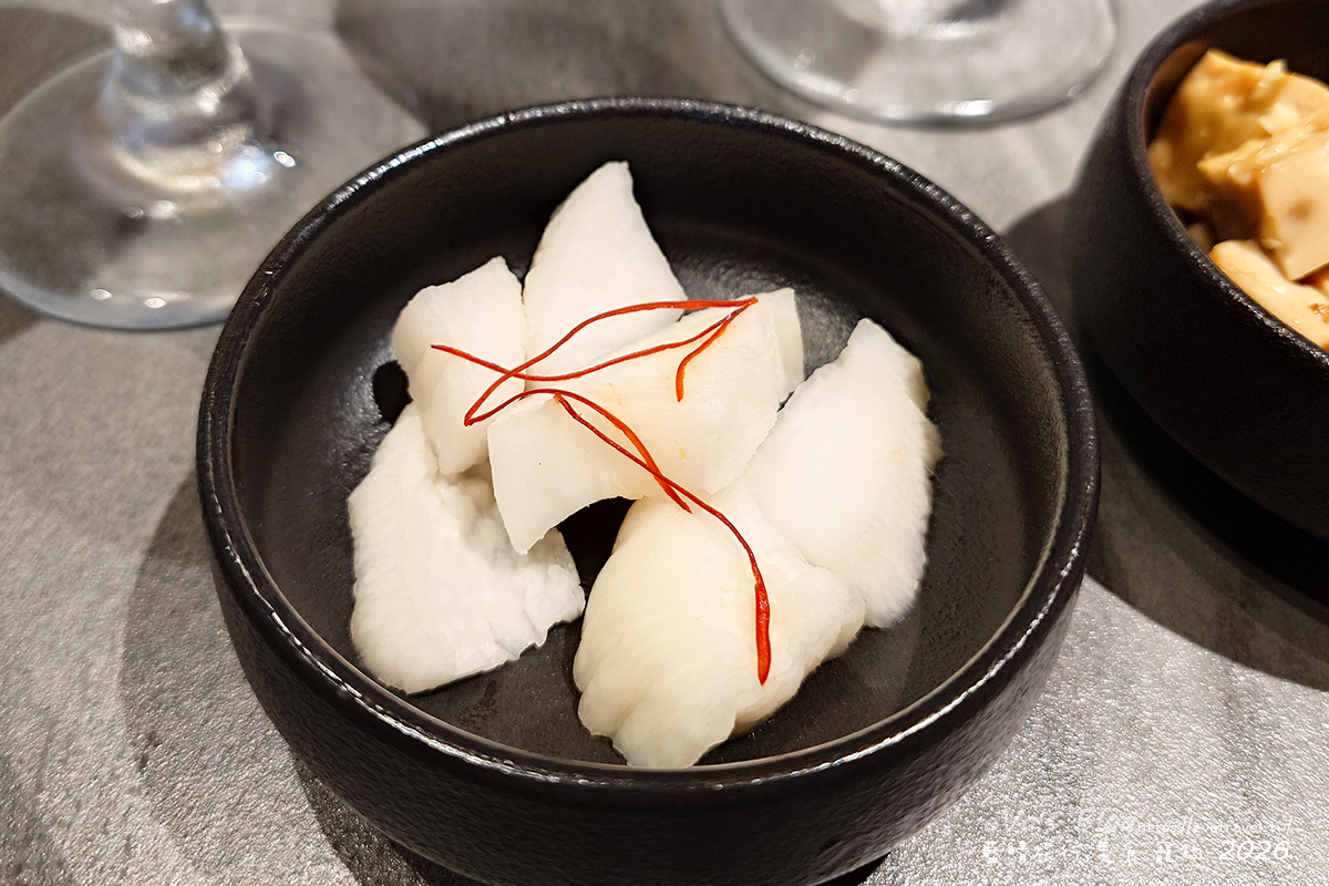 【台中燒肉推薦】札卡燒肉南屯店｜全台首間輸送帶燒肉、寶藏和牛與豐富附餐，壽星慶生超有儀式感。台中寵物友善燒烤店