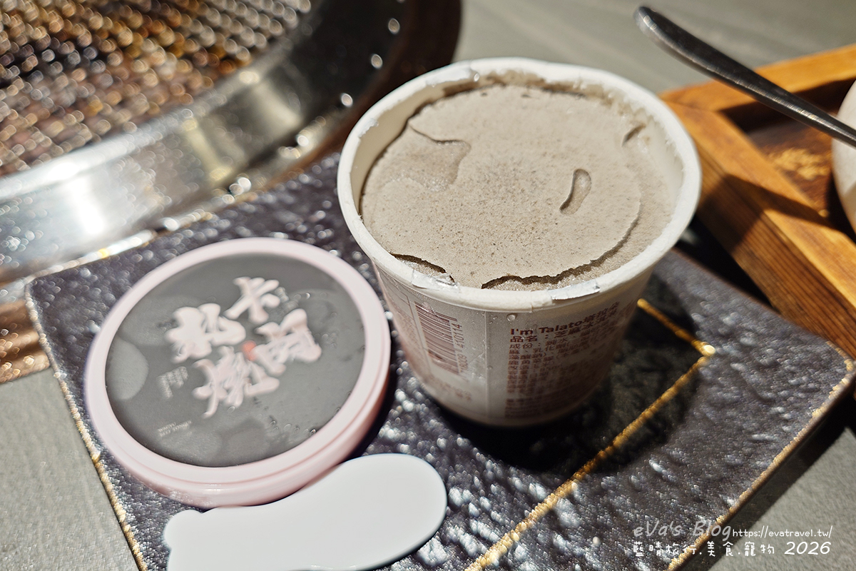 【台中燒肉推薦】札卡燒肉南屯店｜全台首間輸送帶燒肉、寶藏和牛與豐富附餐，壽星慶生超有儀式感。台中寵物友善燒烤店