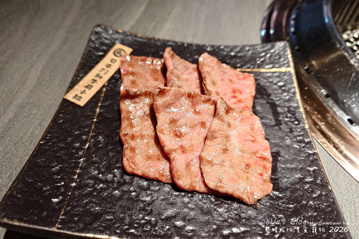 【台中燒肉推薦】札卡燒肉南屯店｜全台首間輸送帶燒肉、寶藏和牛與豐富附餐，壽星慶生超有儀式感。台中寵物友善燒烤店