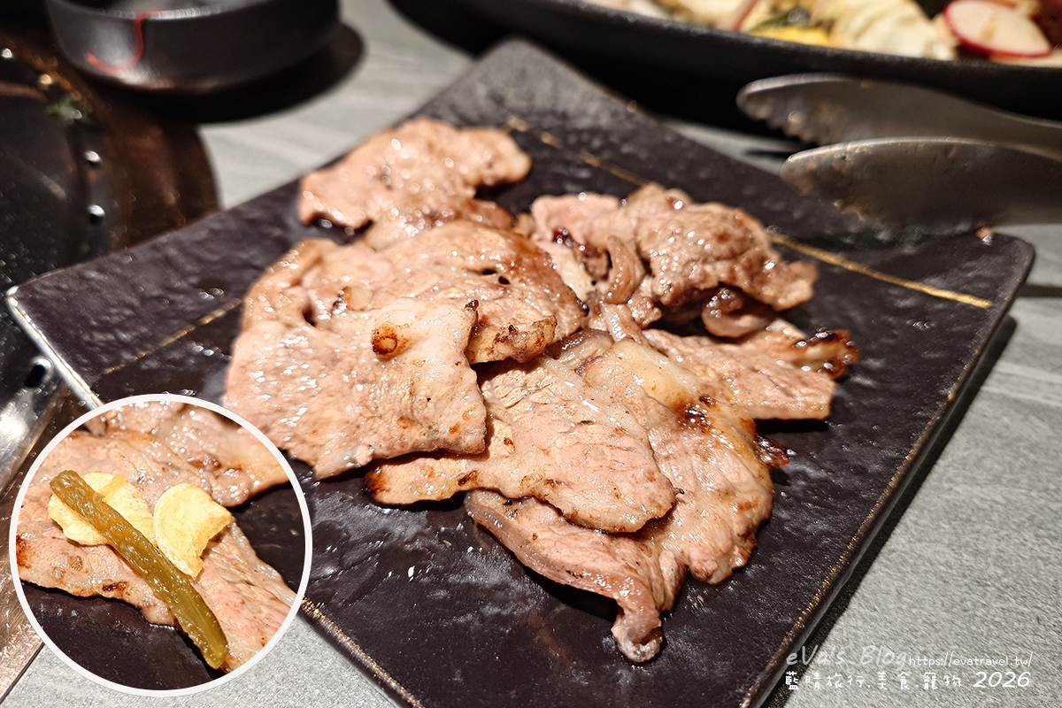 【台中燒肉推薦】札卡燒肉南屯店｜全台首間輸送帶燒肉、寶藏和牛與豐富附餐，壽星慶生超有儀式感。台中寵物友善燒烤店