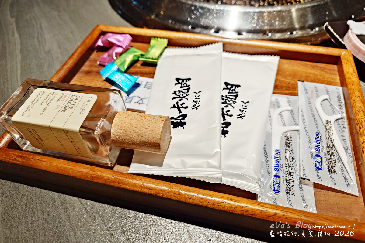 【台中燒肉推薦】札卡燒肉南屯店｜全台首間輸送帶燒肉、寶藏和牛與豐富附餐，壽星慶生超有儀式感。台中寵物友善燒烤店
