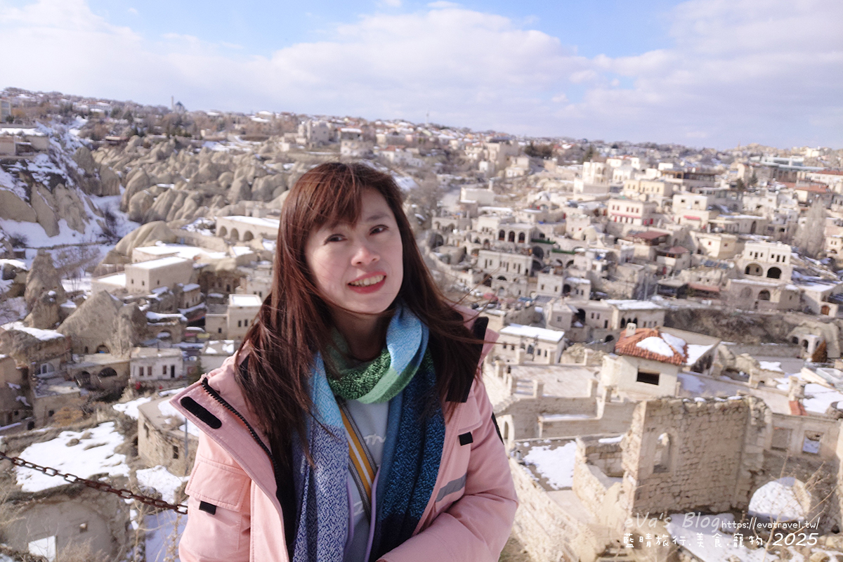 【土耳其蜜月旅遊】Ortahisar Castle 奧塔希薩城堡｜卡帕多奇亞天然岩石城堡，俯瞰奧塔希薩小鎮絕美景色。土耳其景點