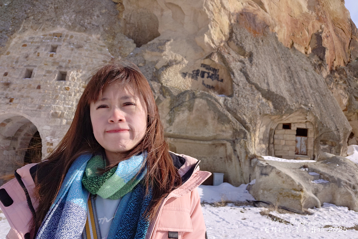 【土耳其蜜月旅遊】Ortahisar Castle 奧塔希薩城堡｜卡帕多奇亞天然岩石城堡，俯瞰奧塔希薩小鎮絕美景色。土耳其景點